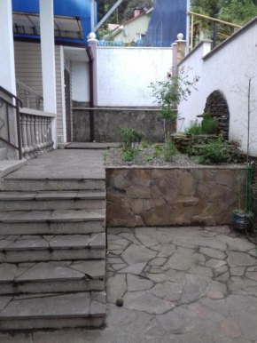 Guest House on Shosseynaya Street